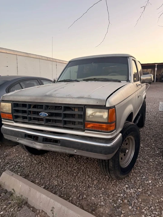 1989 Ford Bronco 4th Gen - Image 2 of 8