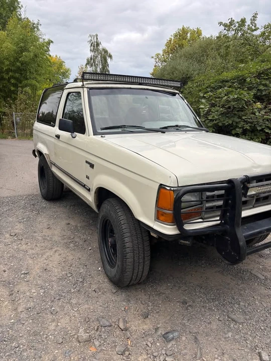 1989 Ford Bronco 4th Gen - Image 3 of 8