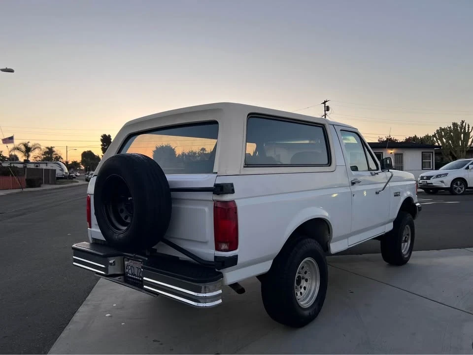 1989 Ford Bronco 4th Gen - Image 4 of 14