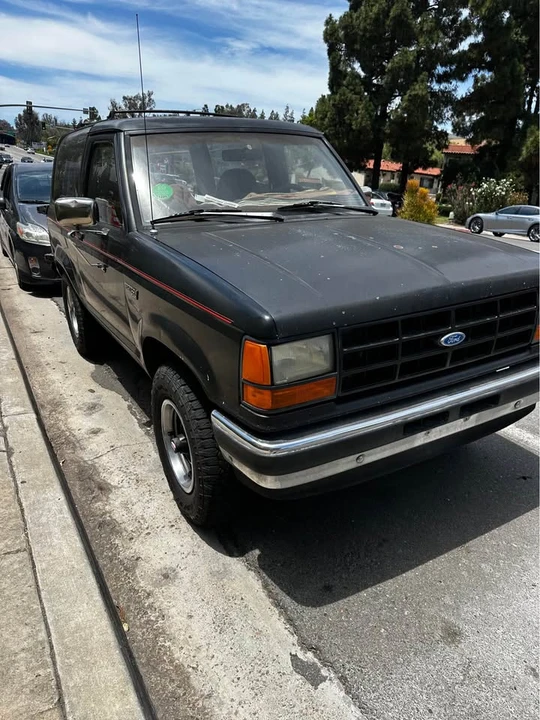 1989 Ford Bronco 4th Gen - Image 2 of 6