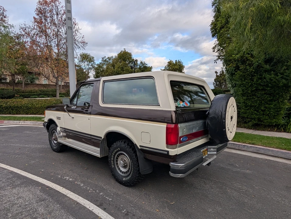 1989 Ford Bronco 4th Gen - Image 5 of 21