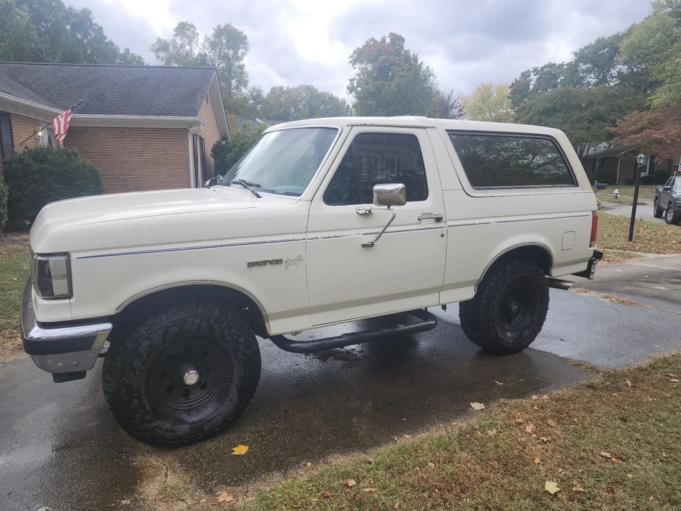 1989 Ford Bronco 4th Gen - Image 3 of 21