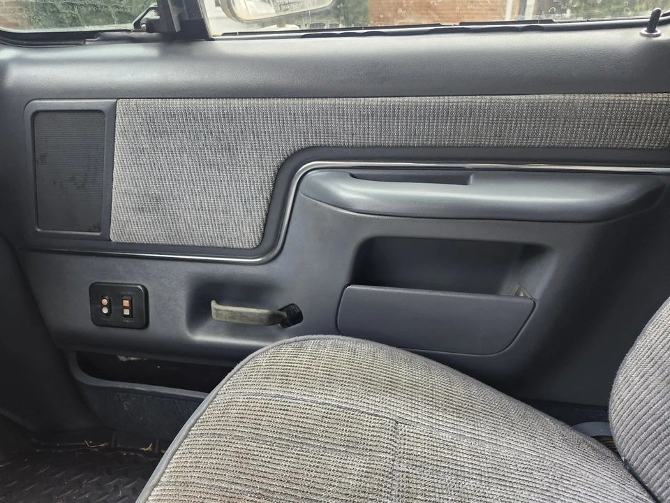1989 Ford Bronco 4th Gen - Image 18 of 21