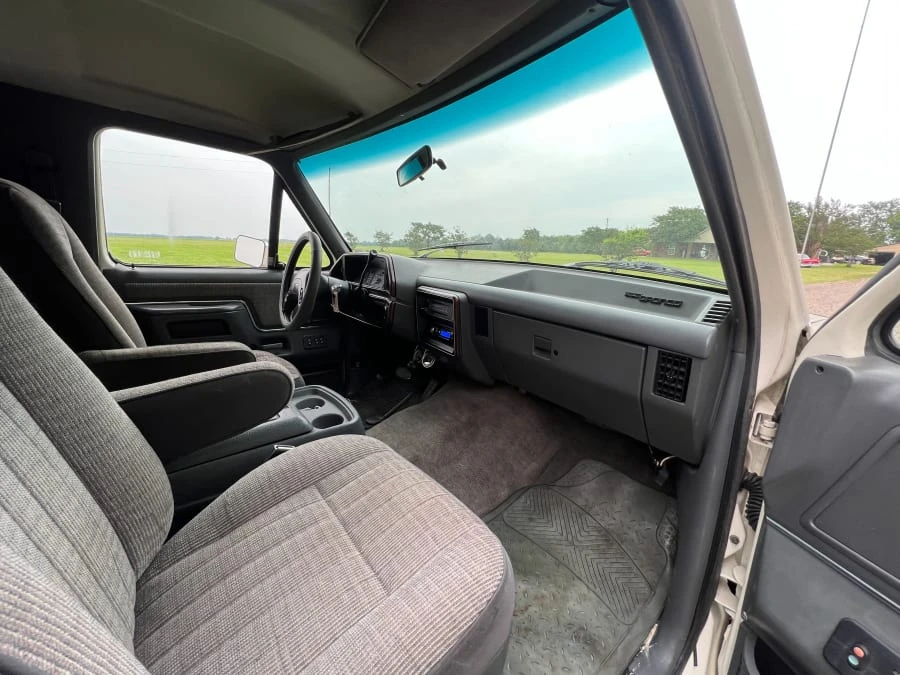 1989 Ford Bronco 4th Gen - Image 9 of 13