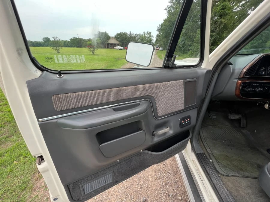 1989 Ford Bronco 4th Gen - Image 11 of 13