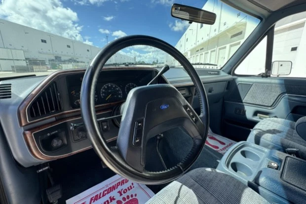 1989 Ford Bronco 5th Gen - Image 5 of 7