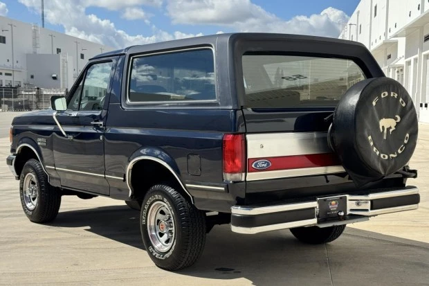 1989 Ford Bronco 5th Gen - Image 2 of 7