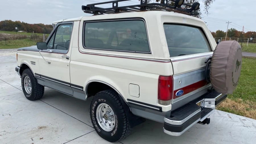 1989 Ford Bronco 4th Gen - Image 3 of 15
