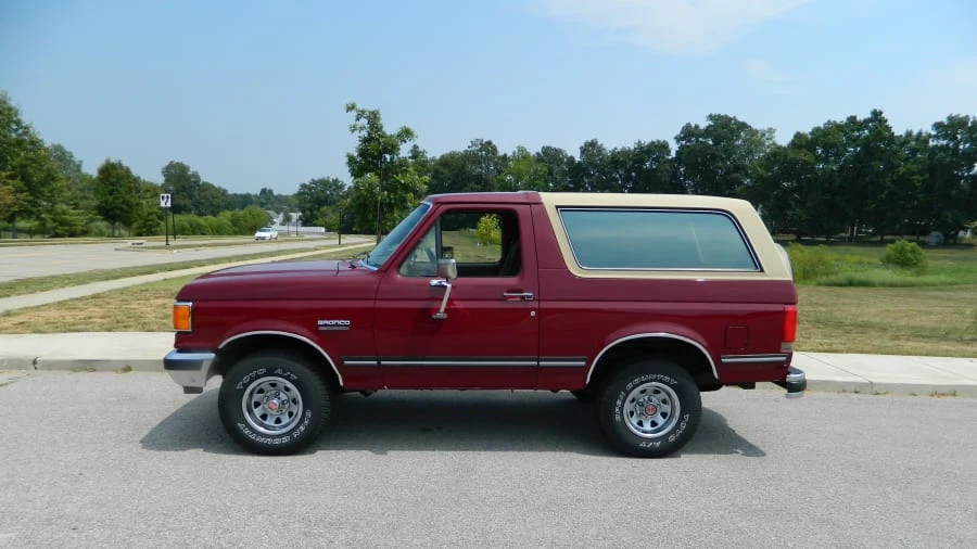 1989 Ford Bronco 4th Gen - Image 2 of 7