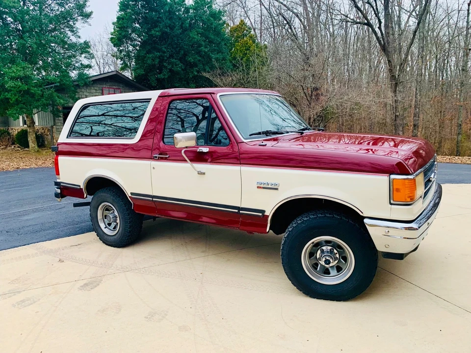1989 Ford Bronco 4th Gen - Image 3 of 18