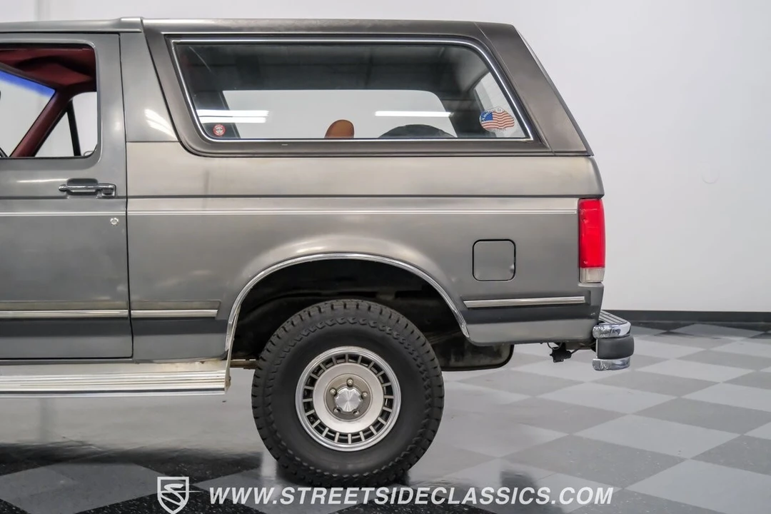 1989 Ford Bronco 4th Gen - Image 8 of 12