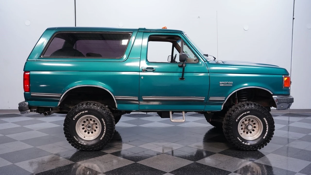 1989 Ford Bronco 4th Gen - Image 13 of 21