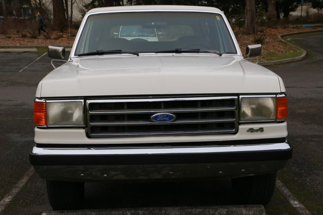 1989 Ford Bronco 4th Gen - Image 2 of 5