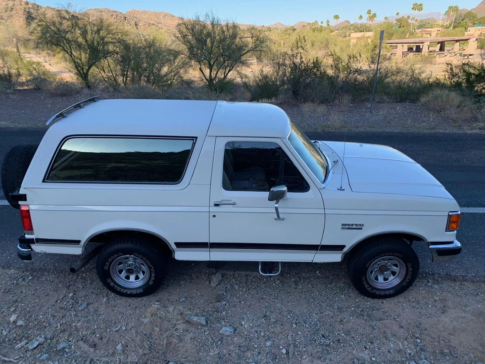 1989 Ford Bronco 4th Gen - Image 20 of 31
