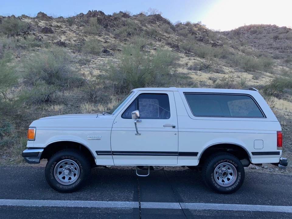 1989 Ford Bronco 4th Gen - Image 10 of 31
