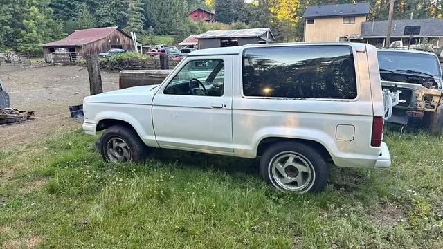 1989 Ford Bronco XLT