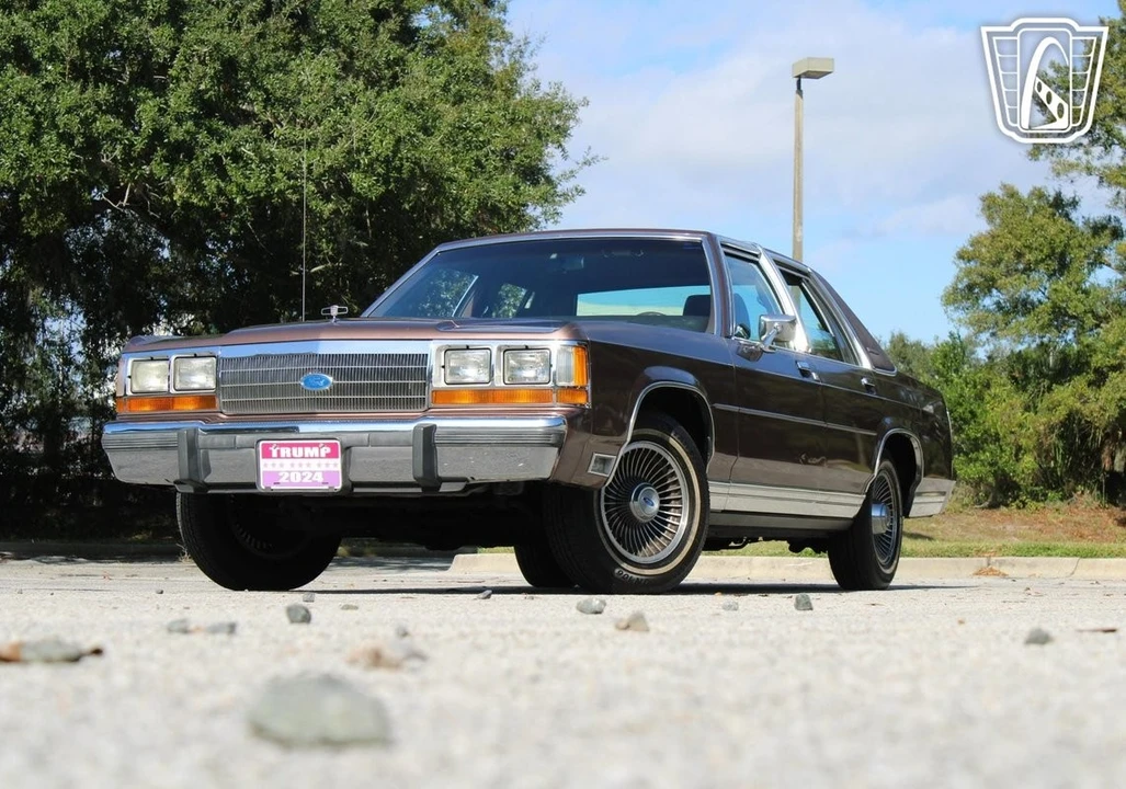 1989 Ford Crown Victoria - Image 3 of 12