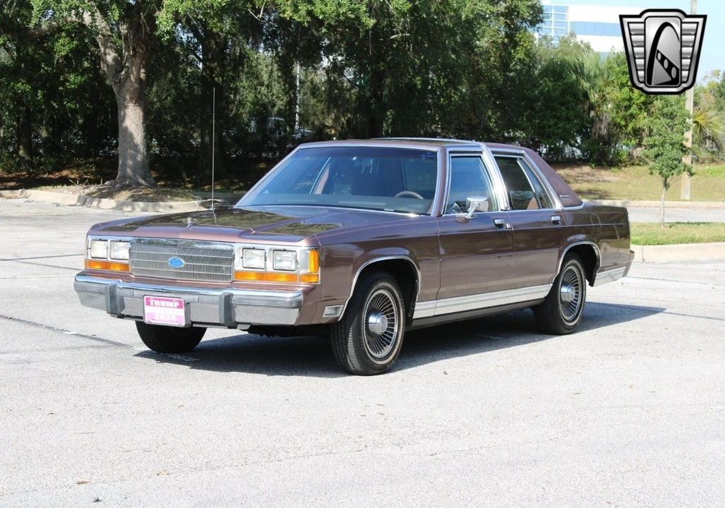 1989 Ford Crown Victoria - Image 4 of 12