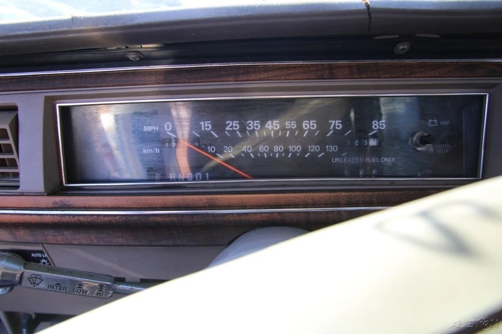 1989 Ford Crown Victoria - Image 12 of 21