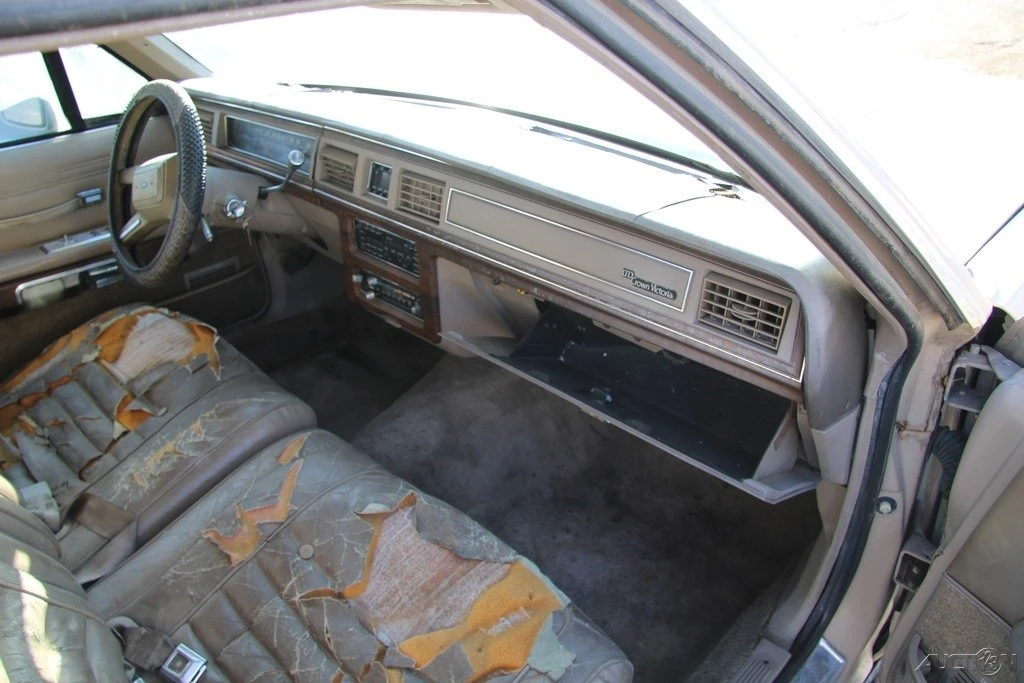 1989 Ford Crown Victoria - Image 21 of 21