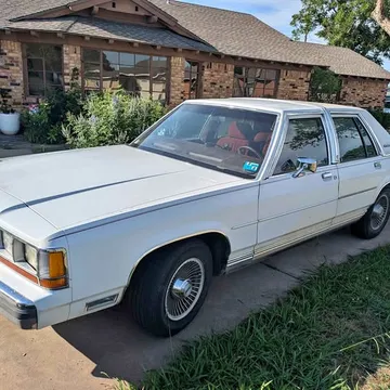 1989 Ford Crown Victoria LX