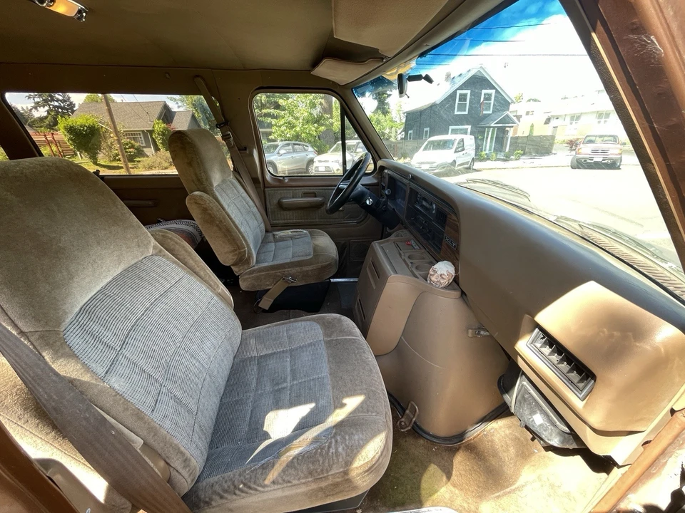 1989 Ford Econoline Van - Image 9 of 12