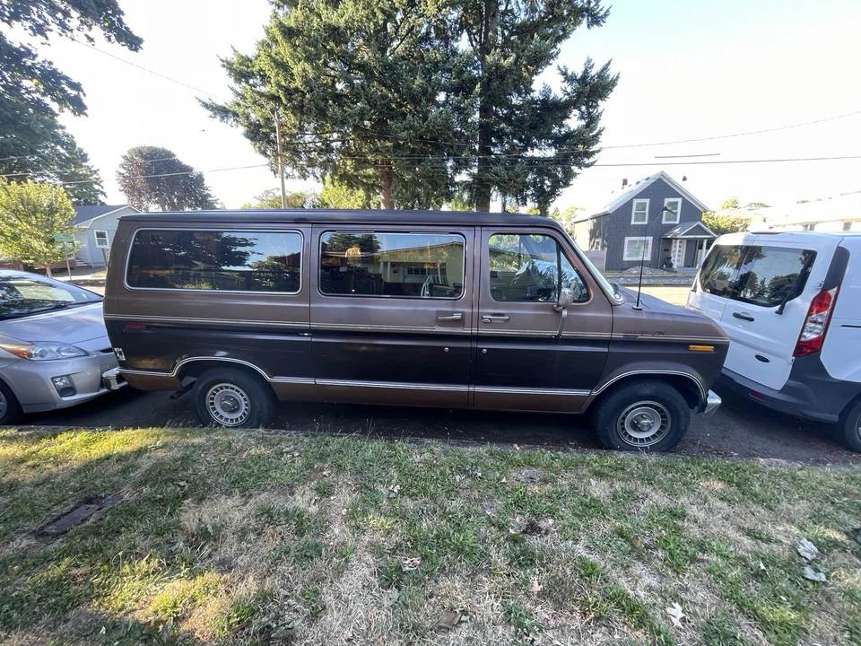 1989 Ford Econoline Van - Image 4 of 12