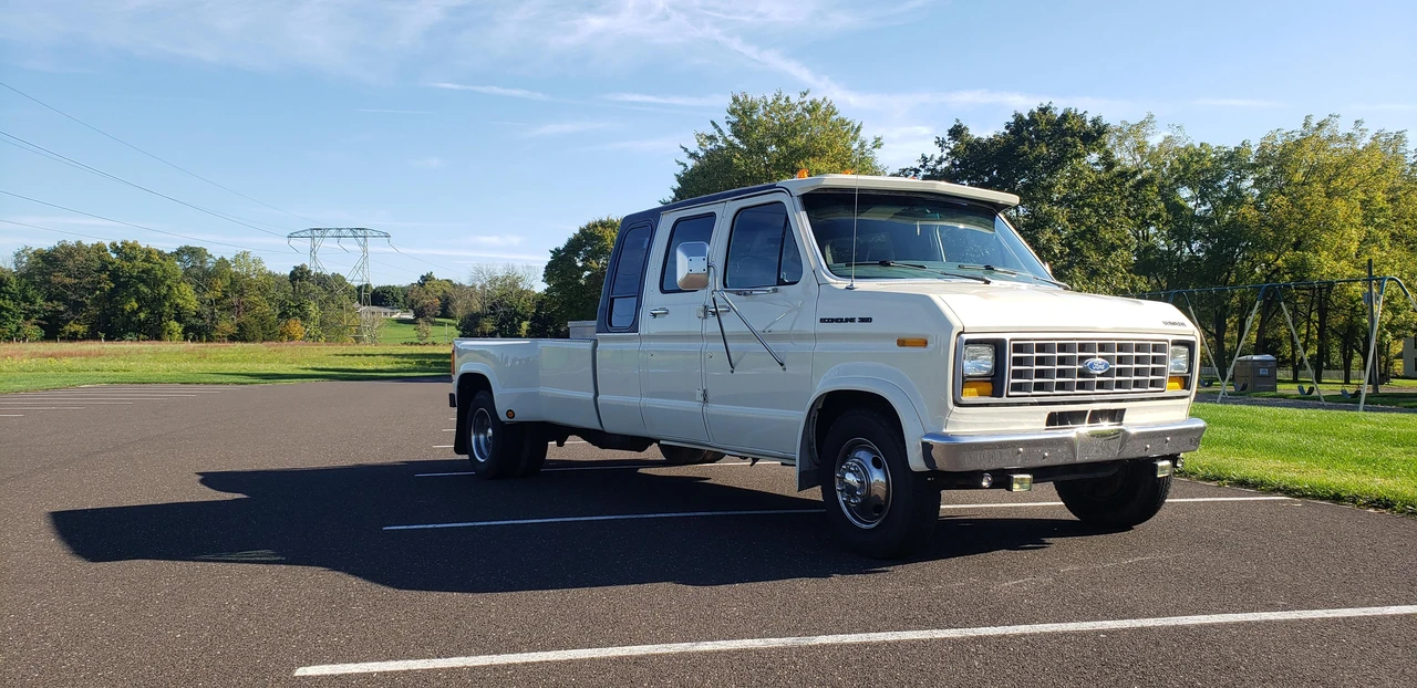 1989 Ford Econoline Van - Image 22 of 31