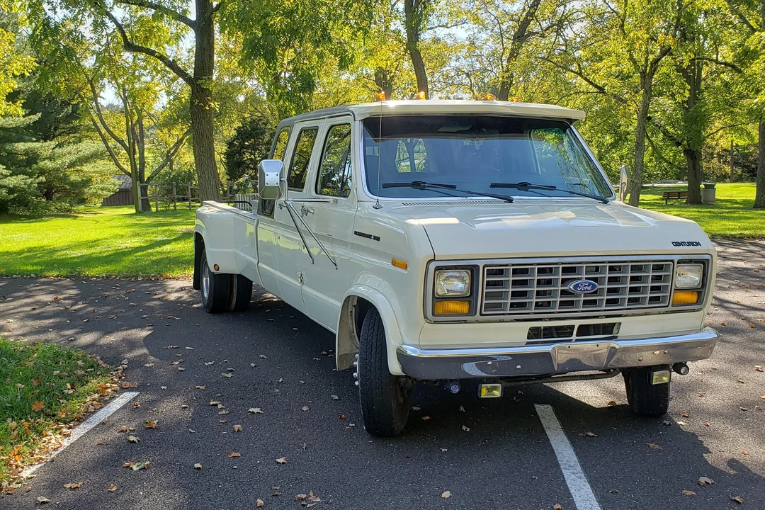 1989 Ford Econoline Van - Image 23 of 31