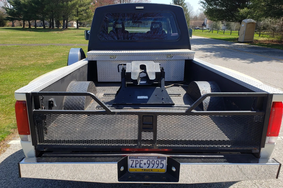 1989 Ford Econoline Van - Image 5 of 31