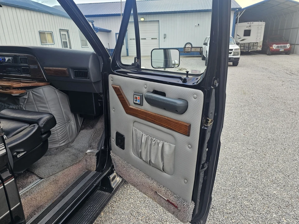 1989 Ford Econoline Van - Image 14 of 21