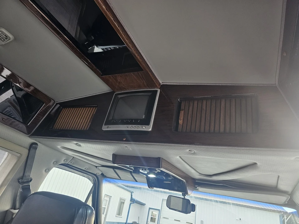 1989 Ford Econoline Van - Image 18 of 21