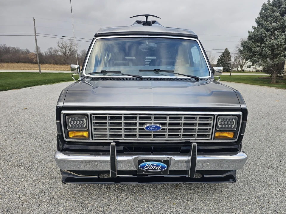 1989 Ford Econoline Van - Image 4 of 21