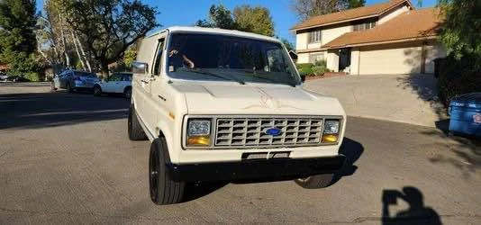 1989 Ford Econoline Van - Image 9 of 11