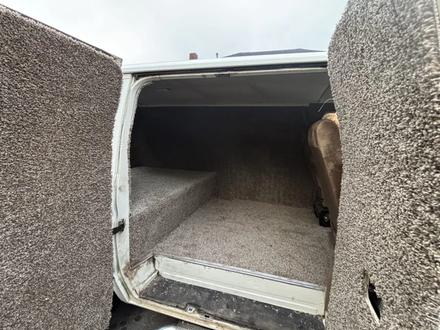 1989 Ford Econoline Van - Image 8 of 9