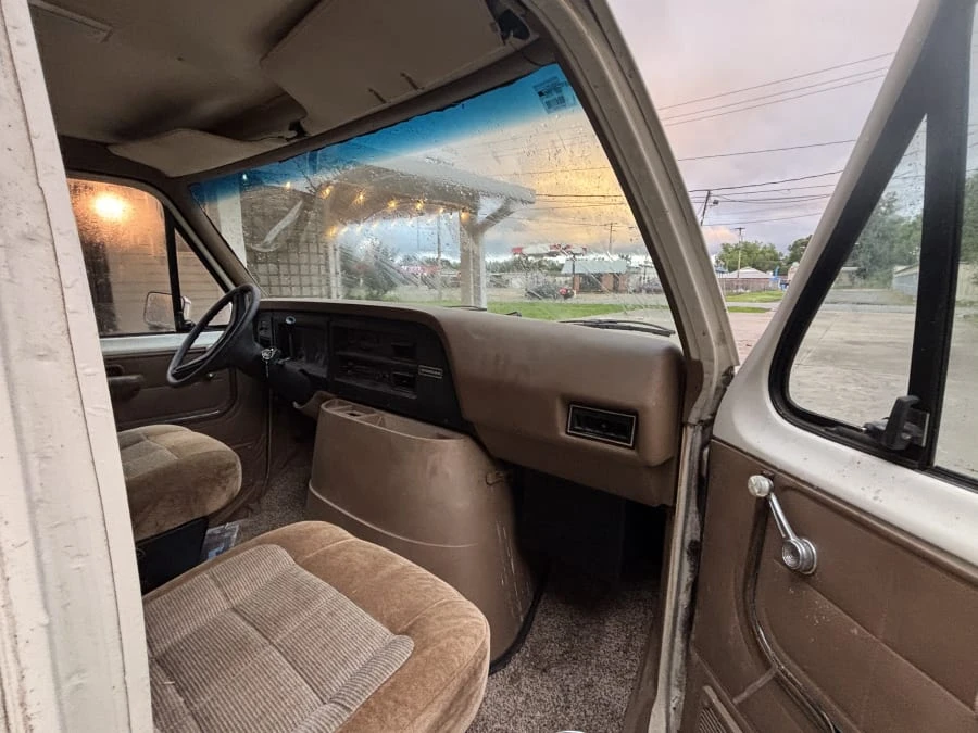 1989 Ford Econoline Van - Image 6 of 9