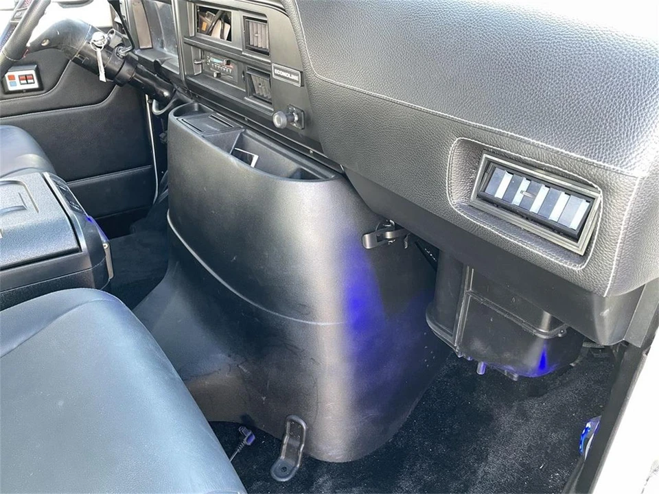 1989 Ford Econoline Van - Image 16 of 22