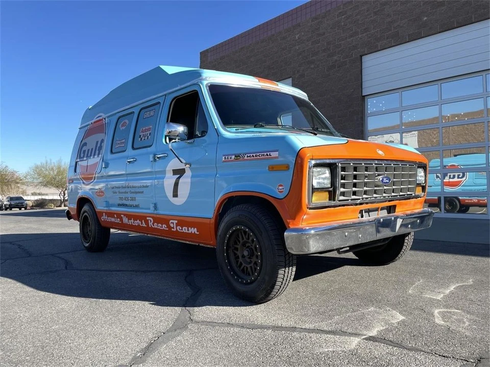 1989 Ford Econoline Van - Image 2 of 22
