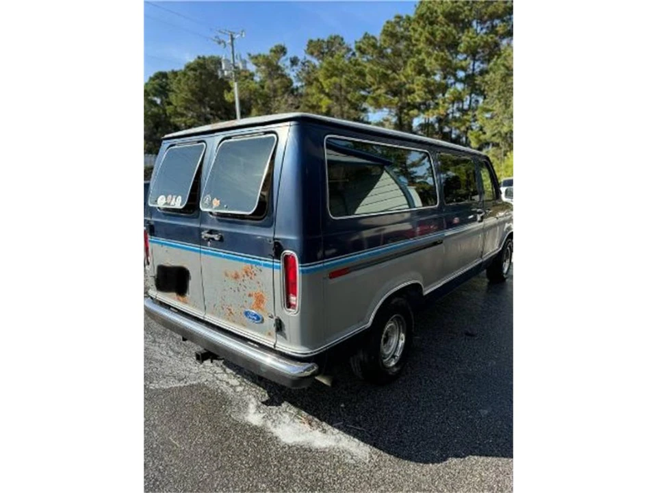 1989 Ford Econoline Van - Image 8 of 15