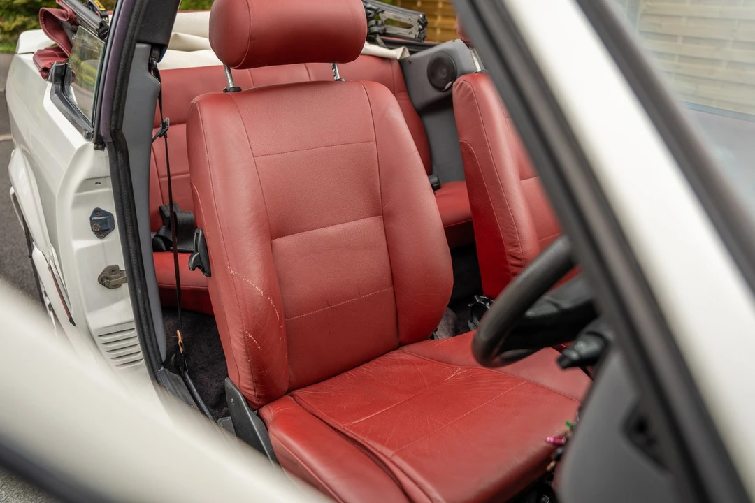 1989 Ford Escort - Image 29 of 31