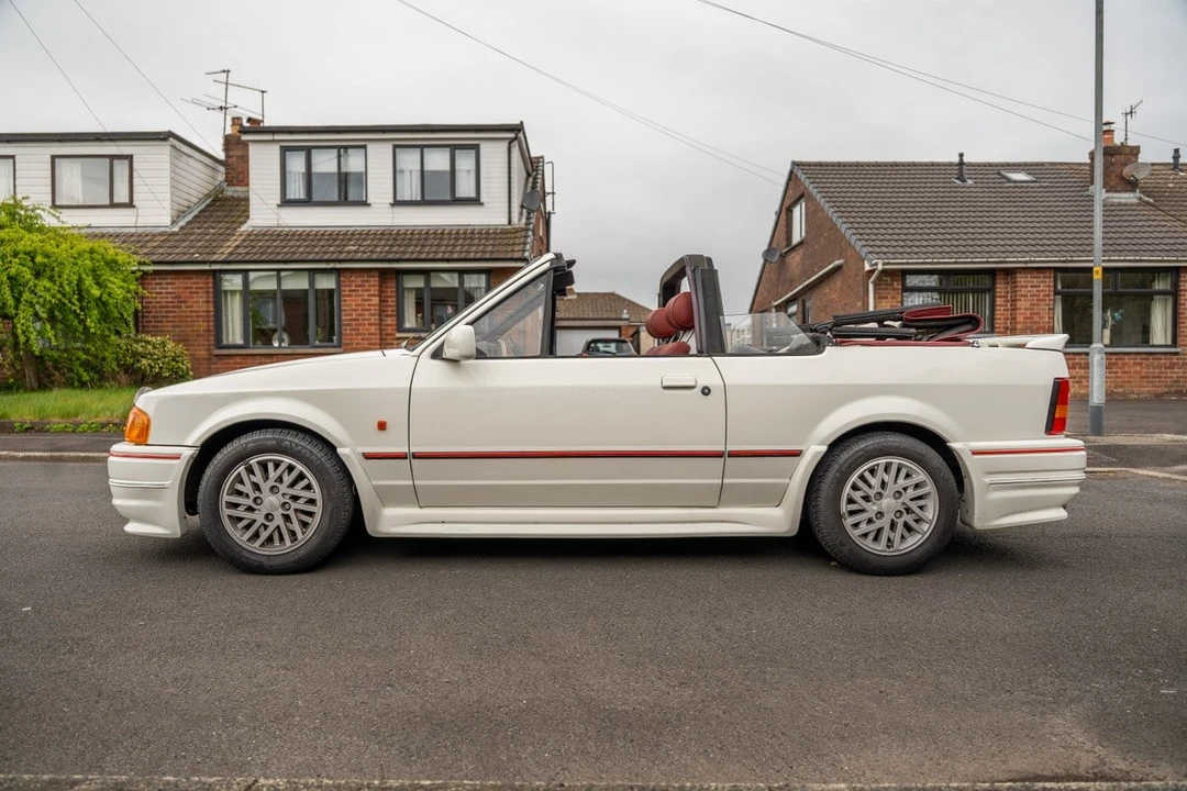 1989 Ford Escort - Image 10 of 31