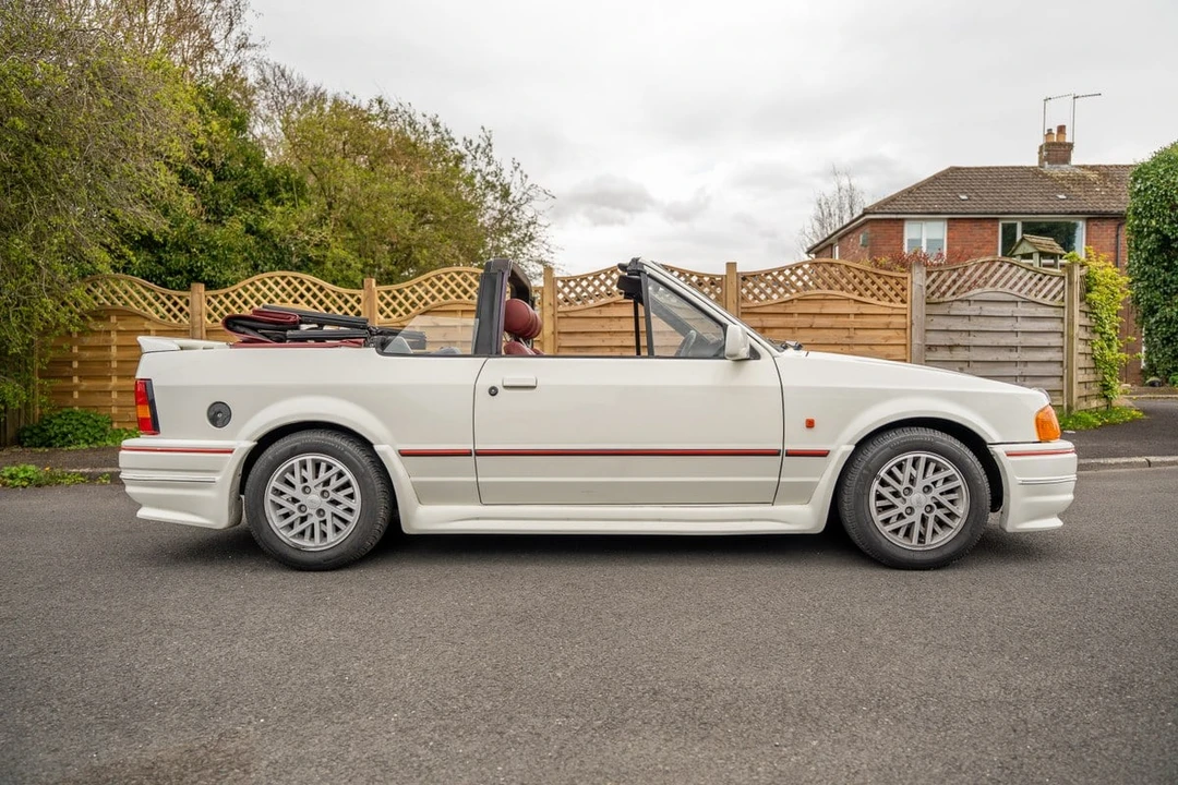 1989 Ford Escort - Image 6 of 31