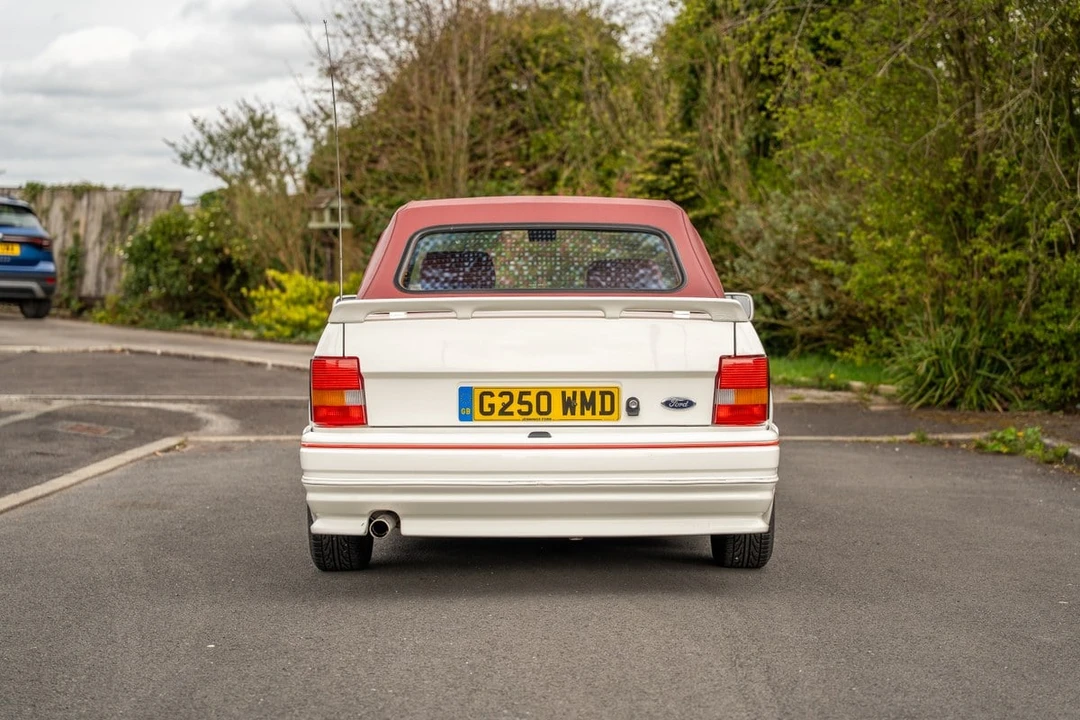 1989 Ford Escort - Image 15 of 31