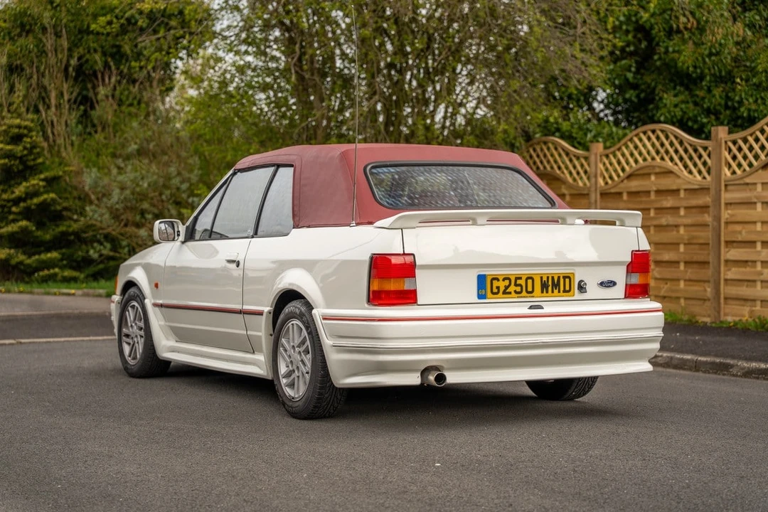 1989 Ford Escort - Image 16 of 31