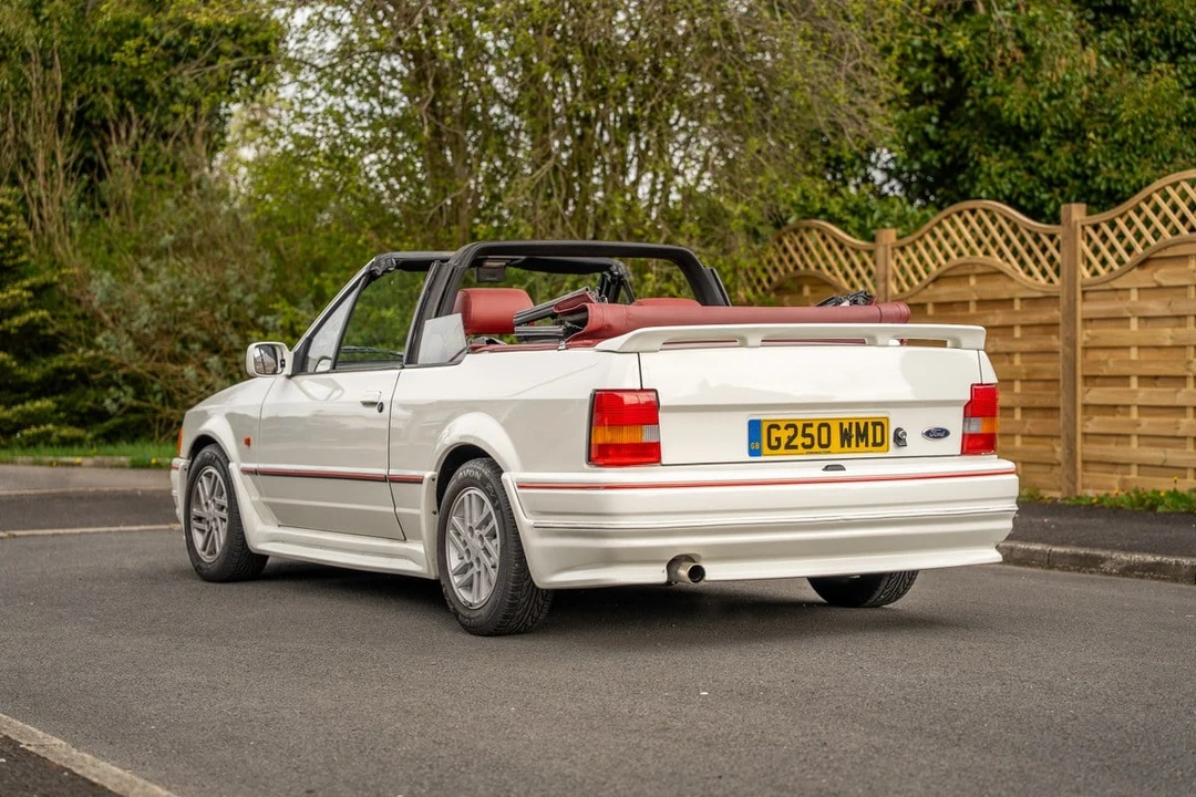 1989 Ford Escort - Image 9 of 31