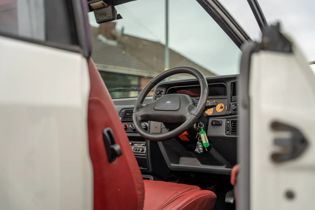 1989 Ford Escort - Image 22 of 31