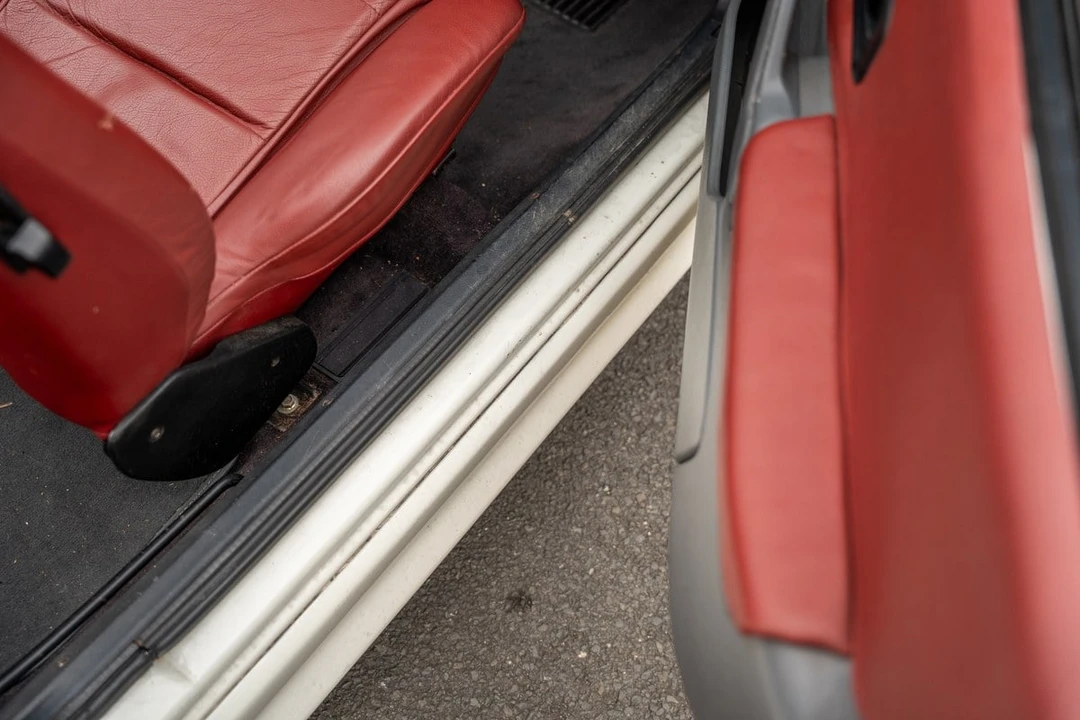 1989 Ford Escort - Image 25 of 31
