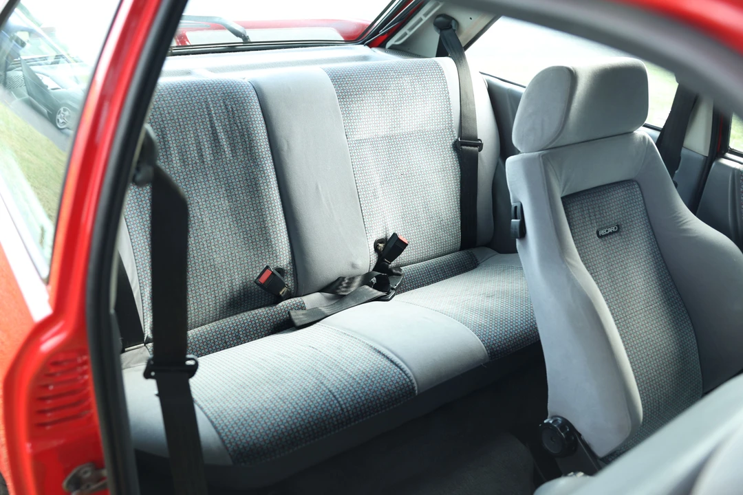 1989 Ford Escort - Image 7 of 13