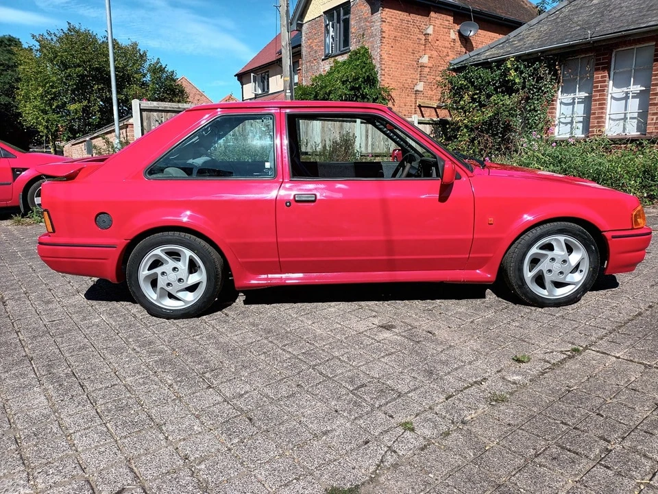 1989 Ford Escort - Image 7 of 30