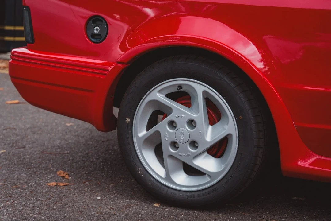 1989 Ford Escort - Image 24 of 30